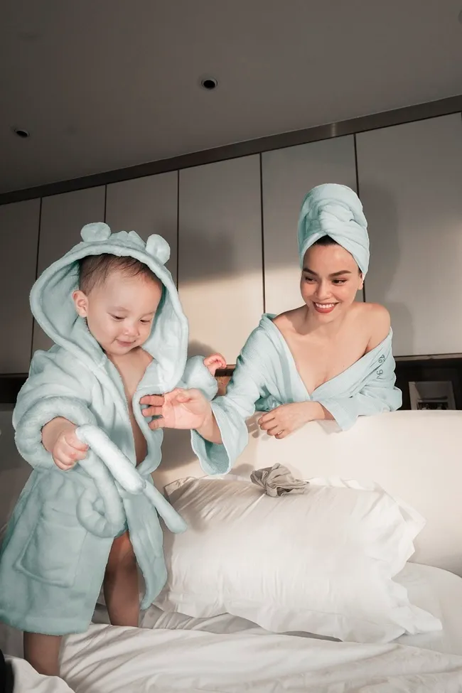 Kim Lý và Hồ Ngọc Hà mừng sinh nhật đầu tiên của Lisa và Leon - Ảnh 5. Kim Lý và Hồ Ngọc Hà mừng sinh nhật đầu tiên của Lisa và Leon - Ảnh 5.