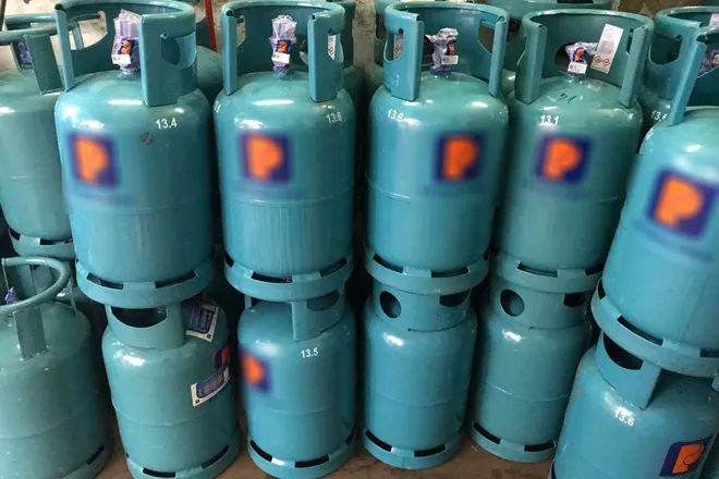Giá gas tăng, vượt 500.000 đồng/bình: Chủ quán ăn chết lặng - Ảnh 1. Giá gas tăng, vượt 500.000 đồng/bình: Chủ quán ăn chết lặng - Ảnh 1.