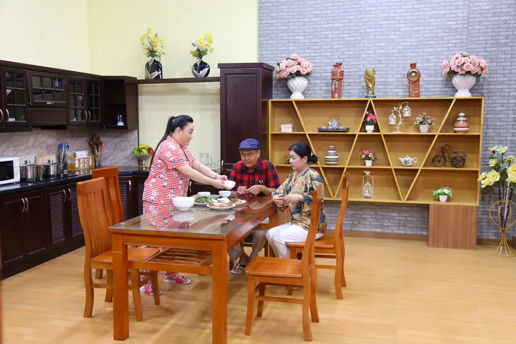 NSND Việt Anh – Thanh Thủy là vợ chồng trong phim mới của VTV8 - Ảnh 1. NSND Việt Anh – Thanh Thủy là vợ chồng trong phim mới của VTV8 - Ảnh 1.