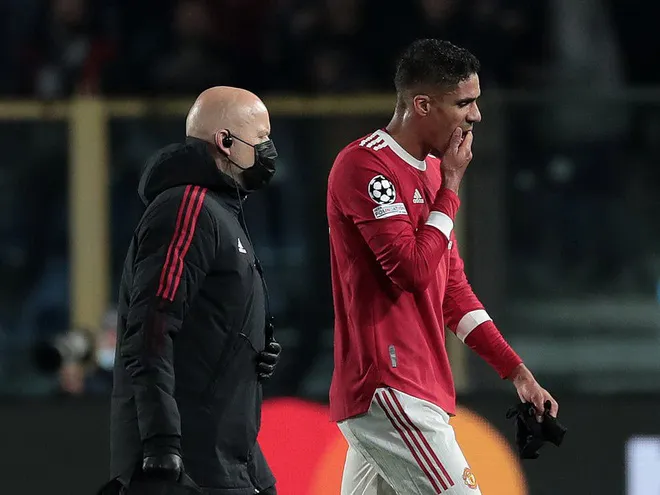 Man Utd mất Varane trước trận đấu với Man City - Ảnh 1. Man Utd mất Varane trước trận đấu với Man City - Ảnh 1.