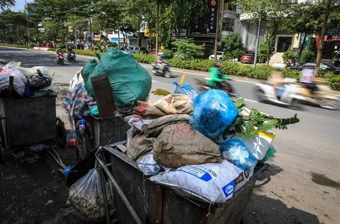 Quy định phân loại rác tại nhà có hiệu lực: Làm thế nào để xác định vi phạm? - Ảnh 1. Quy định phân loại rác tại nhà có hiệu lực: Làm thế nào để xác định vi phạm? - Ảnh 1.