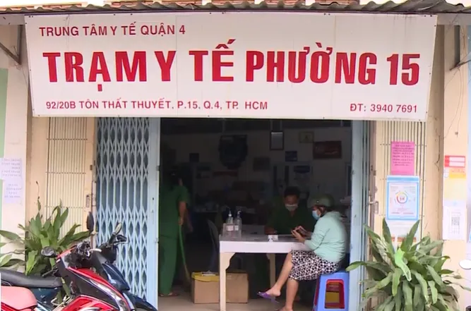 Đợt bùng phát dịch COVID-19 tại TP Hồ Chí Minh: Y tế cơ sở bộc lộ điểm yếu - Ảnh 1. Đợt bùng phát dịch COVID-19 tại TP Hồ Chí Minh: Y tế cơ sở bộc lộ điểm yếu - Ảnh 1.