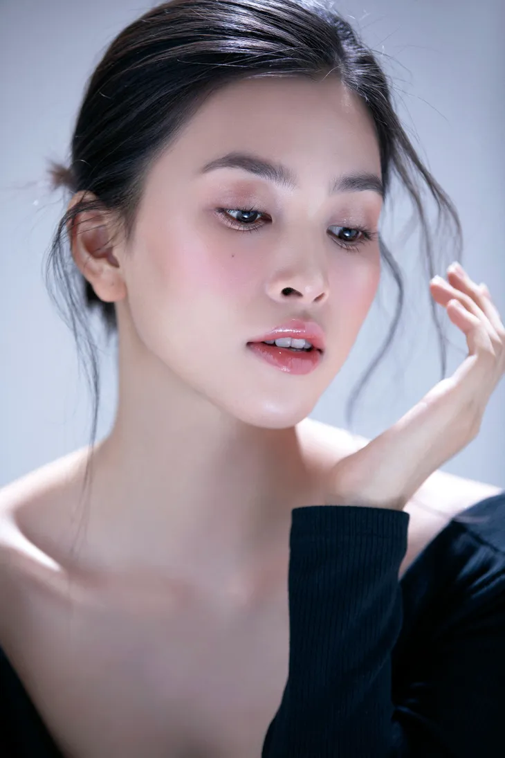 Cận cảnh gương mặt đẹp hoàn hảo của lịch sử Hoa hậu Việt Nam - Ảnh 2. Cận cảnh gương mặt đẹp hoàn hảo của lịch sử Hoa hậu Việt Nam - Ảnh 2.