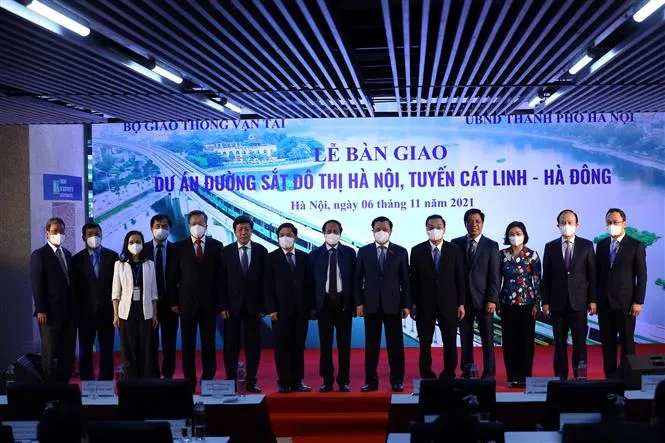 Đường sắt Cát Linh - Hà Đông chính thức vận hành thương mại - Ảnh 16. Đường sắt Cát Linh - Hà Đông chính thức vận hành thương mại - Ảnh 16.