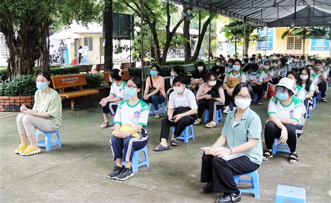 TP Hồ Chí Minh: 95% trẻ em từ 12-17 tuổi đã được tiêm vaccine COVID-19 - Ảnh 6. TP Hồ Chí Minh: 95% trẻ em từ 12-17 tuổi đã được tiêm vaccine COVID-19 - Ảnh 6.
