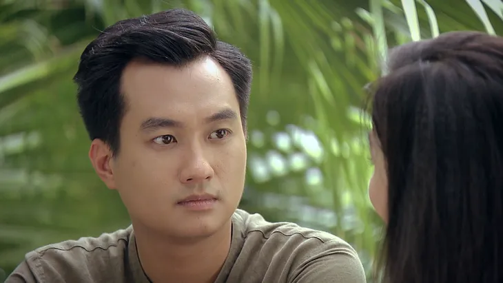 Phố trong làng - Tập 1: Nam bị người yêu đòi chia tay khi chuyển về làm công an xã - Ảnh 7. Phố trong làng - Tập 1: Nam bị người yêu đòi chia tay khi chuyển về làm công an xã - Ảnh 7.