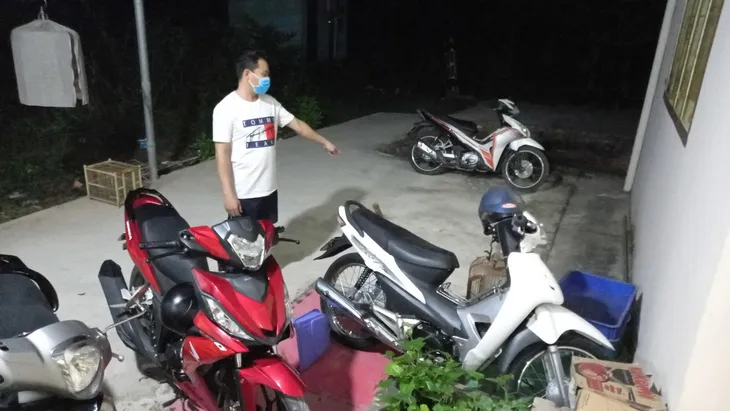 Đồng Nai: Tạm giữ hình sự 5 đối tượng vào trụ sở Công an xã đập phá, cướp tài sản - Ảnh 1. Đồng Nai: Tạm giữ hình sự 5 đối tượng vào trụ sở Công an xã đập phá, cướp tài sản - Ảnh 1.