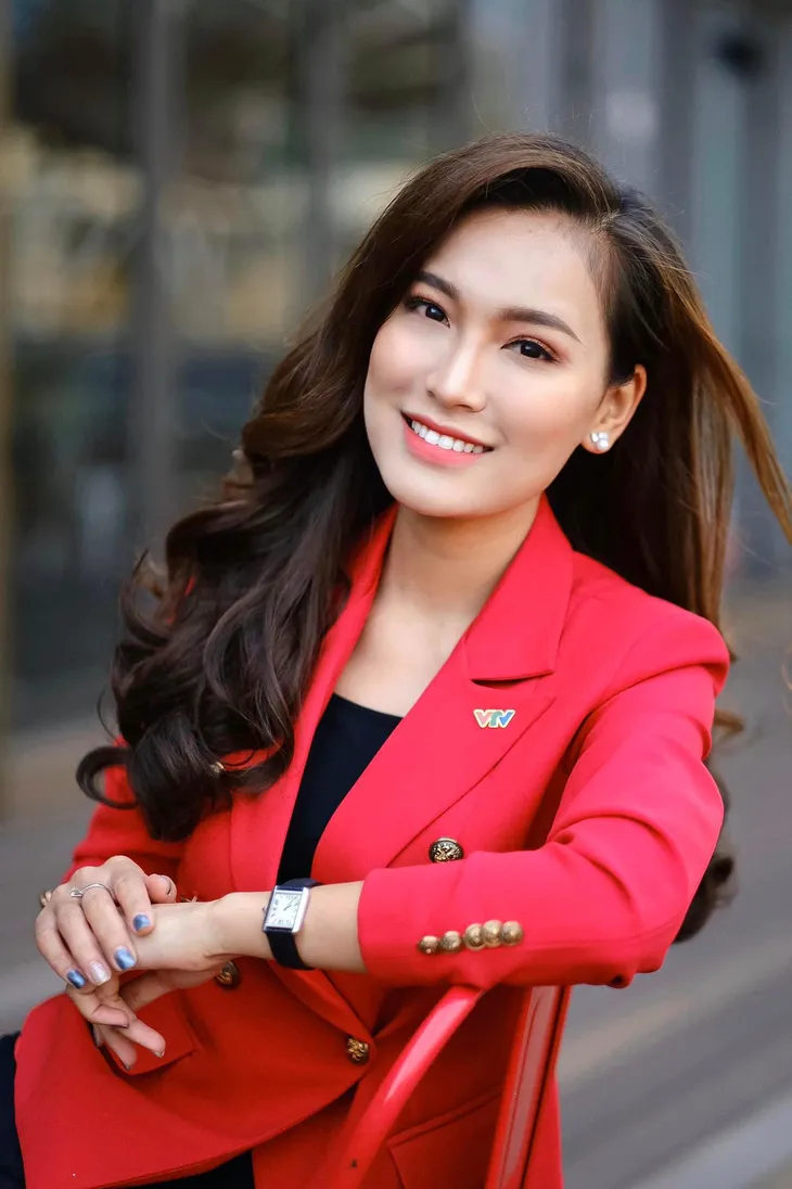 MC 9X của bản tin Thời sự 19h xinh đẹp giữa đời thường - Ảnh 17. MC 9X của bản tin Thời sự 19h xinh đẹp giữa đời thường - Ảnh 17.