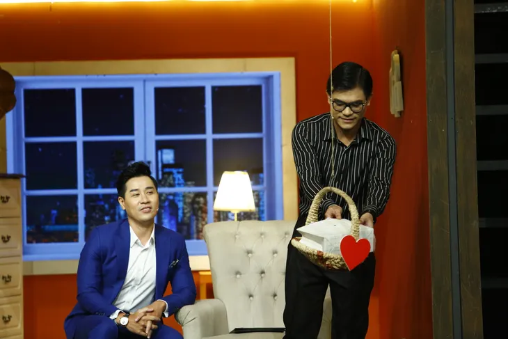 MC Nguyên Khang hài hước ở show hẹn hò Hãy yêu nhau đi - Ảnh 5. MC Nguyên Khang hài hước ở show hẹn hò Hãy yêu nhau đi - Ảnh 5.