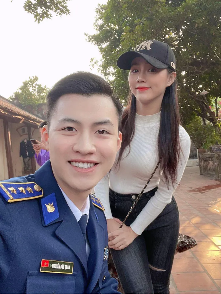 Diễn viên Việt tuần qua: Đình Tú khoe xe khủng, Hồng Diễm đăng ảnh chỉ vì giày mới - Ảnh 6. Diễn viên Việt tuần qua: Đình Tú khoe xe khủng, Hồng Diễm đăng ảnh chỉ vì giày mới - Ảnh 6.