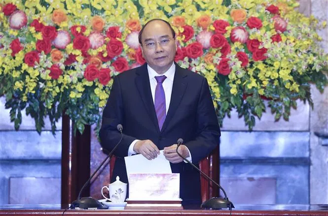 Chủ tịch nước Nguyễn Xuân Phúc tiếp đại biểu Phụ nữ Quân đội - Ảnh 1. Chủ tịch nước Nguyễn Xuân Phúc tiếp đại biểu Phụ nữ Quân đội - Ảnh 1.