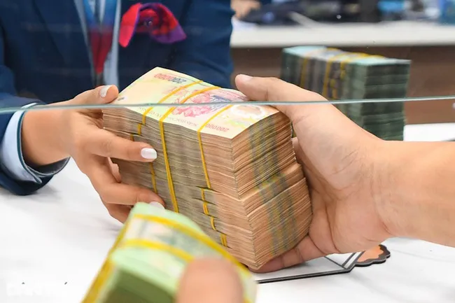 Lãi suất huy động của nhiều ngân hàng tăng nhẹ - Ảnh 1. Lãi suất huy động của nhiều ngân hàng tăng nhẹ - Ảnh 1.