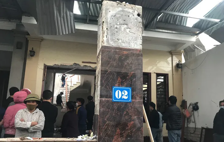Điều tra vụ nổ tại ngôi nhà 2 tầng làm 1 người bị thương - Ảnh 1. Điều tra vụ nổ tại ngôi nhà 2 tầng làm 1 người bị thương - Ảnh 1.