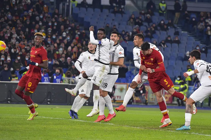 AS Roma giành chiến thắng thuyết phục trước Spezia - Ảnh 1. AS Roma giành chiến thắng thuyết phục trước Spezia - Ảnh 1.