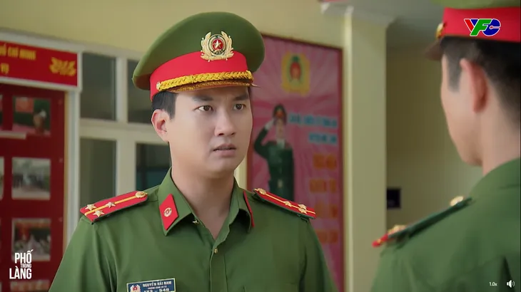 Phố trong làng - Tập 26: Đông bị đình chỉ công tác - Ảnh 5. Phố trong làng - Tập 26: Đông bị đình chỉ công tác - Ảnh 5.