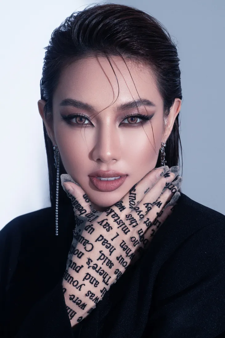 Thùy Tiên gợi cảm hậu đăng quang Miss Grand International 2021 - Ảnh 9. Thùy Tiên gợi cảm hậu đăng quang Miss Grand International 2021 - Ảnh 9.