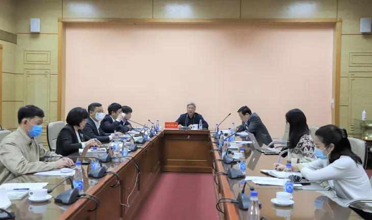 60-80% bệnh nhân COVID-19 tử vong chưa tiêm vaccine, có bệnh nền, trên 50 tuổi - Ảnh 2. 60-80% bệnh nhân COVID-19 tử vong chưa tiêm vaccine, có bệnh nền, trên 50 tuổi - Ảnh 2.