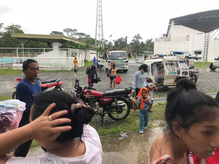 Bão Rai mạnh lên cấp cao nhất khi đổ bộ, Philippines cảnh bão lũ lụt trên diện rộng - Ảnh 7. Bão Rai mạnh lên cấp cao nhất khi đổ bộ, Philippines cảnh bão lũ lụt trên diện rộng - Ảnh 7.