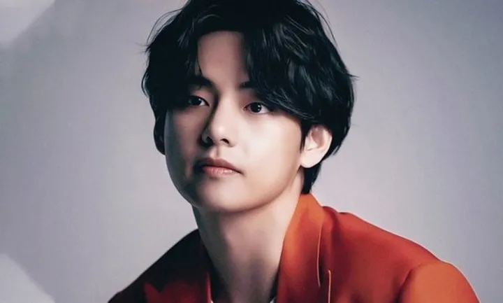 V (BTS) - Nghệ sĩ châu Á duy nhất lọt top 10 người có tầm ảnh hưởng nhất trên Instagram - Ảnh 1. V (BTS) - Nghệ sĩ châu Á duy nhất lọt top 10 người có tầm ảnh hưởng nhất trên Instagram - Ảnh 1.