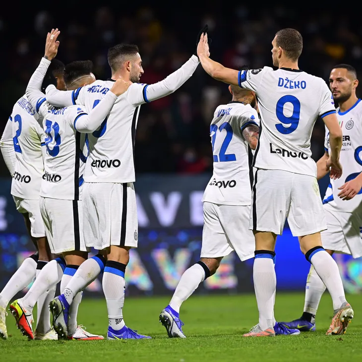Inter Milan thắng đậm, củng cố ngôi đầu Serie A - Ảnh 2. Inter Milan thắng đậm, củng cố ngôi đầu Serie A - Ảnh 2.
