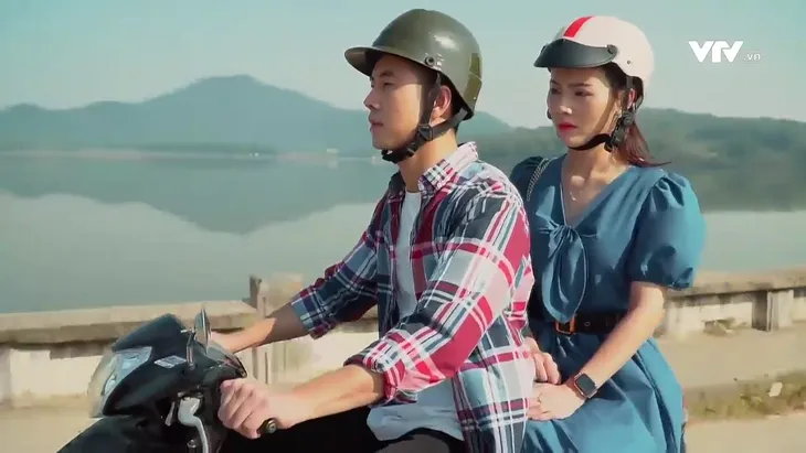 Phố trong làng: Khán giả yêu cầu Đông quay xe với Hải bán quạt - Ảnh 2. Phố trong làng: Khán giả yêu cầu Đông quay xe với Hải bán quạt - Ảnh 2.