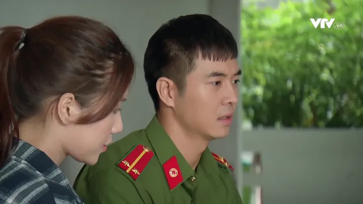 Phố trong làng - Tập 28: Hải quạt đòi chia tay, Đông tức giận gật đầu? - Ảnh 2. Phố trong làng - Tập 28: Hải quạt đòi chia tay, Đông tức giận gật đầu? - Ảnh 2.
