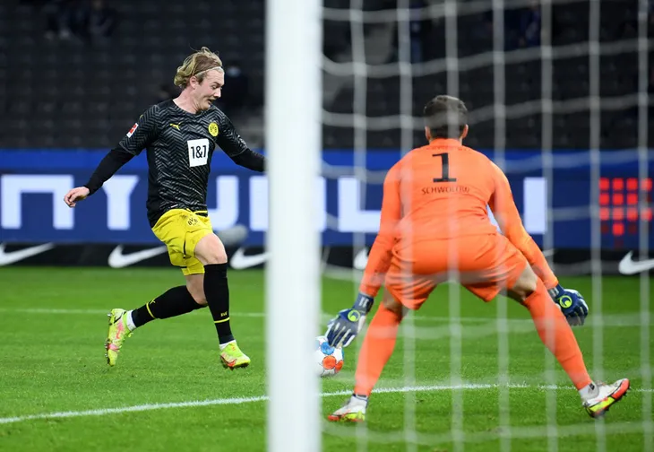 Dortmund thất bại trên sân Hertha Berlin - Ảnh 1. Dortmund thất bại trên sân Hertha Berlin - Ảnh 1.