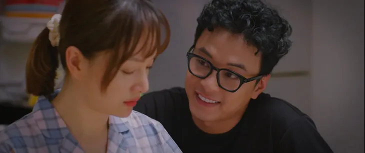 Thương ngày nắng về: Khán giả xuýt xoa trước màn nhập vai của Lan Phương - Hồng Đăng - Ảnh 8. Thương ngày nắng về: Khán giả xuýt xoa trước màn nhập vai của Lan Phương - Hồng Đăng - Ảnh 8.