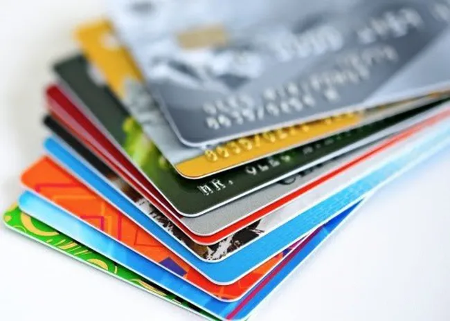 Đề xuất xin lùi thời hạn chuyển đổi thẻ từ ATM sang thẻ chip - Ảnh 1. Đề xuất xin lùi thời hạn chuyển đổi thẻ từ ATM sang thẻ chip - Ảnh 1.