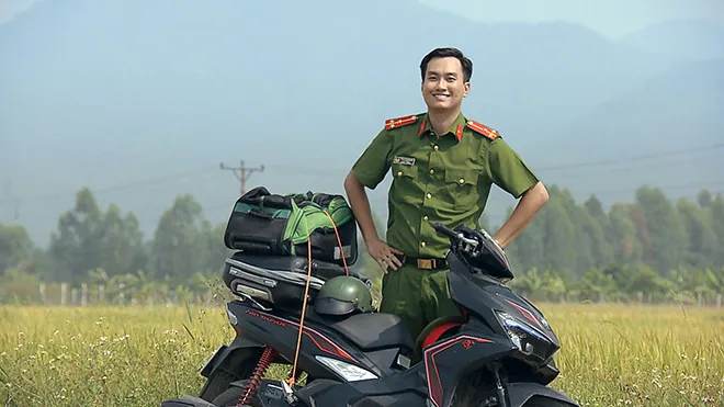Anh Tuấn từng suýt ngất trong khi đóng Phố trong làng - Ảnh 1. Anh Tuấn từng suýt ngất trong khi đóng Phố trong làng - Ảnh 1.