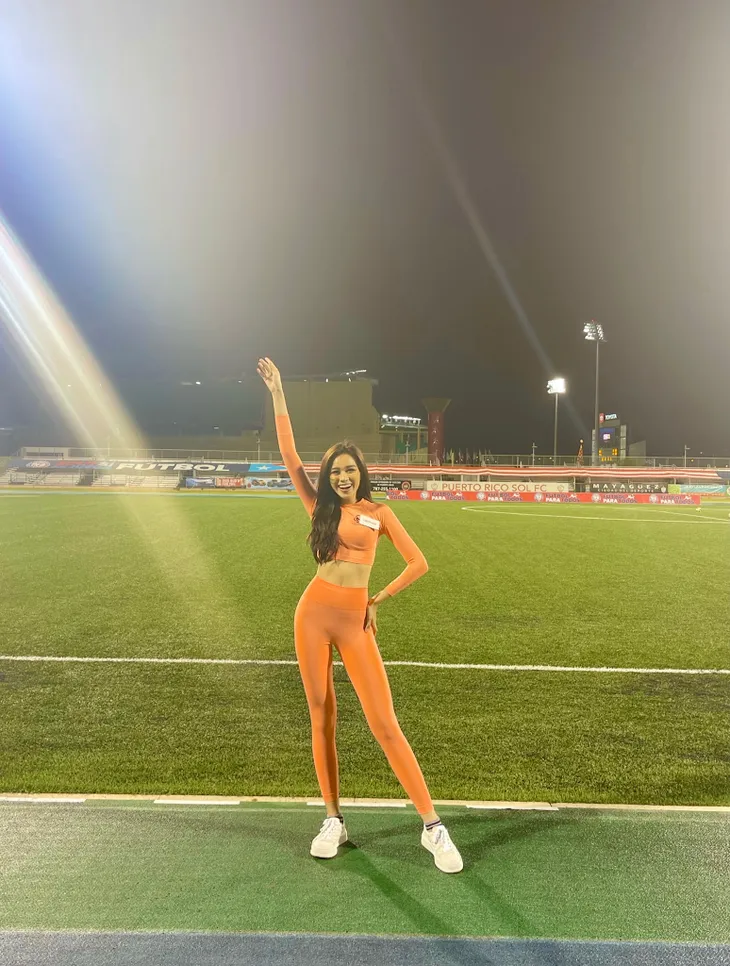 Miss World 2021: Bị ong chích, Đỗ Thị Hà vẫn thả dáng quyến rũ với bikini - Ảnh 7. Miss World 2021: Bị ong chích, Đỗ Thị Hà vẫn thả dáng quyến rũ với bikini - Ảnh 7.