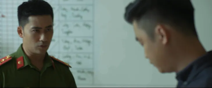 Mặt nạ gương - Tập 15: Khôi khôn ngoan cắt đuôi công an khi bị theo dõi - Ảnh 3. Mặt nạ gương - Tập 15: Khôi khôn ngoan cắt đuôi công an khi bị theo dõi - Ảnh 3.