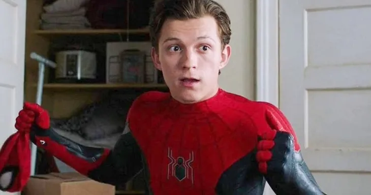 Vừa ra mắt, Spider-Man: No Way Home đã phá kỉ lục, trở thành phim có doanh thu cao nhất năm 2021 - Ảnh 2. Vừa ra mắt, Spider-Man: No Way Home đã phá kỉ lục, trở thành phim có doanh thu cao nhất năm 2021 - Ảnh 2.