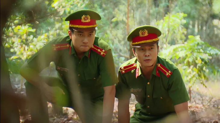 Phố trong làng - Tập 29: Hiếu cục súc thể hiện tình cảm với Hoài - Ảnh 11. Phố trong làng - Tập 29: Hiếu cục súc thể hiện tình cảm với Hoài - Ảnh 11.