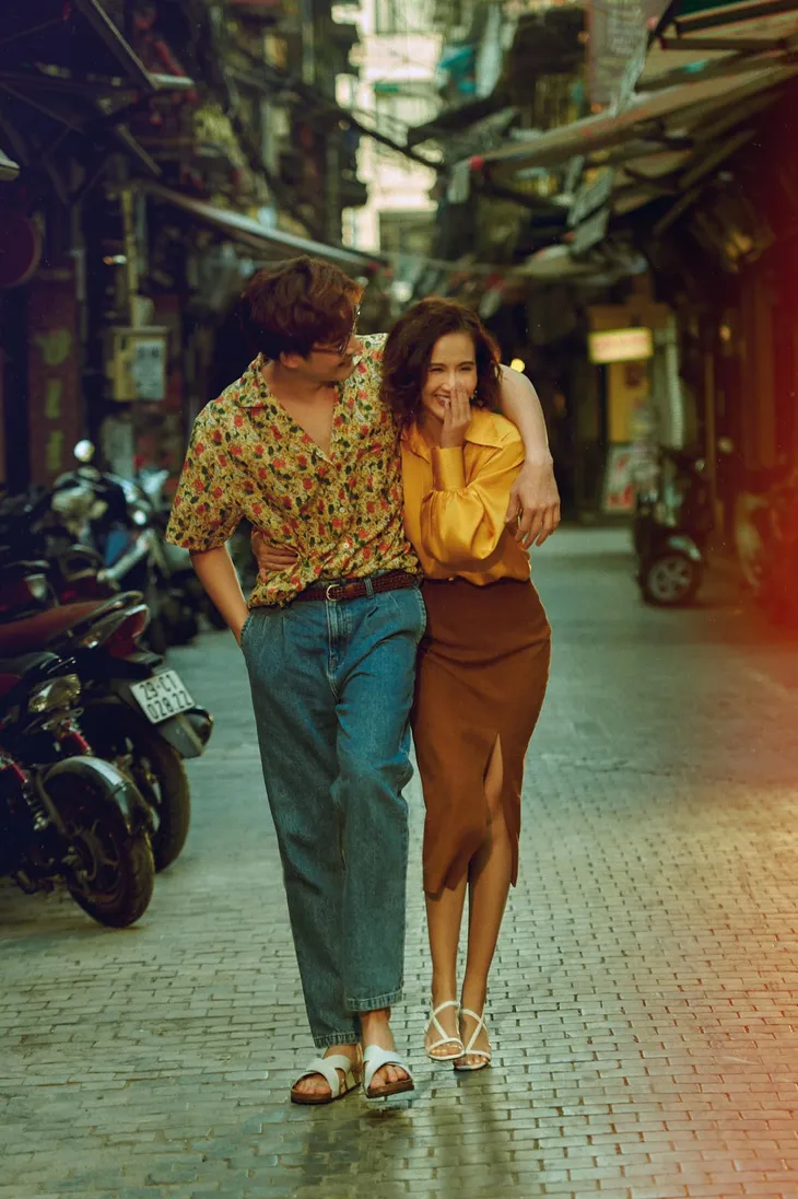 Đình Tú - Huyền Lizzie tung bộ ảnh chị em cực chất - Ảnh 13. Đình Tú - Huyền Lizzie tung bộ ảnh chị em cực chất - Ảnh 13.