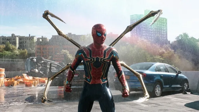 Vừa ra mắt, Spider-Man: No Way Home đã phá kỉ lục, trở thành phim có doanh thu cao nhất năm 2021 - Ảnh 1. Vừa ra mắt, Spider-Man: No Way Home đã phá kỉ lục, trở thành phim có doanh thu cao nhất năm 2021 - Ảnh 1.