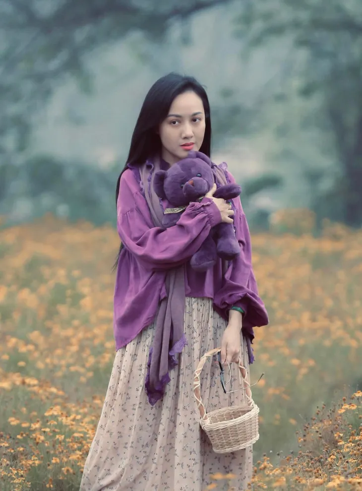 BTV Hoài Anh khoe nhan sắc ngọt ngào giữa vườn hoa - Ảnh 1. BTV Hoài Anh khoe nhan sắc ngọt ngào giữa vườn hoa - Ảnh 1.