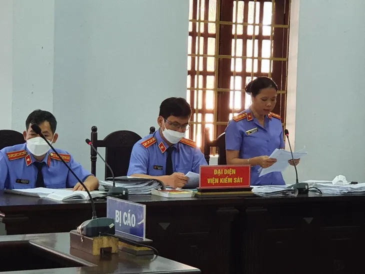 Đề nghị mức án 12-13 năm tù với ‘trùm xăng giả’ Trịnh Sướng - Ảnh 1. Đề nghị mức án 12-13 năm tù với ‘trùm xăng giả’ Trịnh Sướng - Ảnh 1.