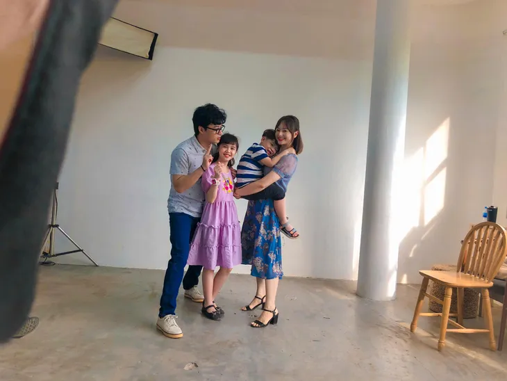 Hậu trường cực nhộn nhà Khánh - Đức trong Thương ngày nắng về - Ảnh 16. Hậu trường cực nhộn nhà Khánh - Đức trong Thương ngày nắng về - Ảnh 16.