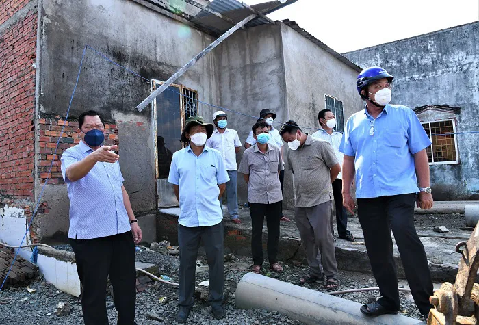 Điều tra, giám định nguyên nhân sập cầu 54 tỷ đồng ở Cà Mau - Ảnh 1. Điều tra, giám định nguyên nhân sập cầu 54 tỷ đồng ở Cà Mau - Ảnh 1.