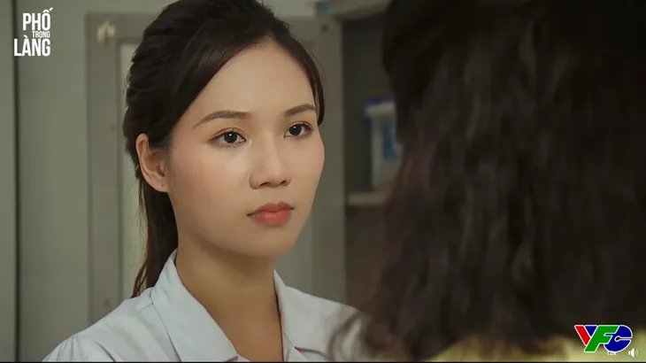 Phố trong làng - Tập 32: Bà Mây giục Ngọc lấy chồng, ông Trung từ chức trưởng họ - Ảnh 1. Phố trong làng - Tập 32: Bà Mây giục Ngọc lấy chồng, ông Trung từ chức trưởng họ - Ảnh 1.