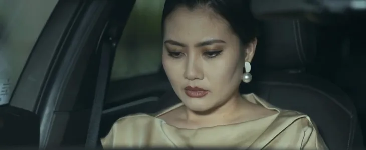 Mặt nạ gương - Tập 22: Bà Diễm sốt ruột đến yêu cầu Khôi thả Hoa ngay - Ảnh 12. Mặt nạ gương - Tập 22: Bà Diễm sốt ruột đến yêu cầu Khôi thả Hoa ngay - Ảnh 12.