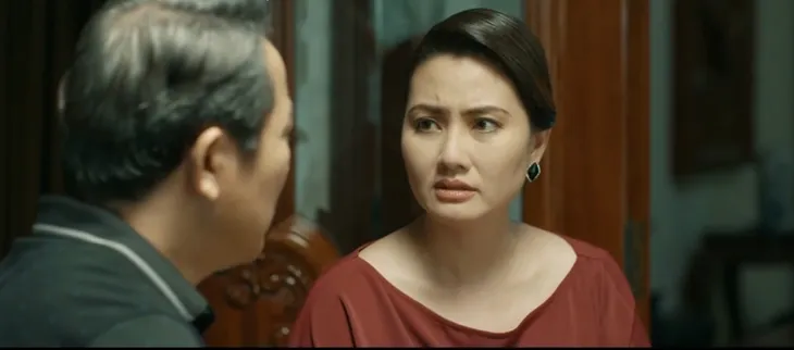 Mặt nạ gương - Tập 22: Bà Diễm sốt ruột đến yêu cầu Khôi thả Hoa ngay - Ảnh 2. Mặt nạ gương - Tập 22: Bà Diễm sốt ruột đến yêu cầu Khôi thả Hoa ngay - Ảnh 2.