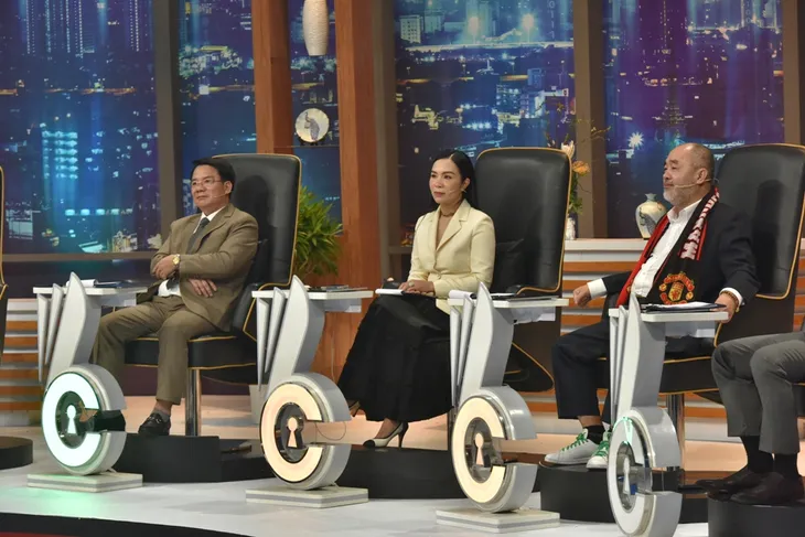 Cơ hội cho ai: Chàng trai 26 tuổi bật khóc khi lên truyền hình tìm việc, chốt lương “khủng” 38 triệu - Ảnh 4. Cơ hội cho ai: Chàng trai 26 tuổi bật khóc khi lên truyền hình tìm việc, chốt lương “khủng” 38 triệu - Ảnh 4.