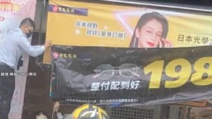 Các thương hiệu đang âm thầm loại Từ Nhược Tuyên vì bê bối của Vương Lực Hoành? - Ảnh 2. Các thương hiệu đang âm thầm loại Từ Nhược Tuyên vì bê bối của Vương Lực Hoành? - Ảnh 2.