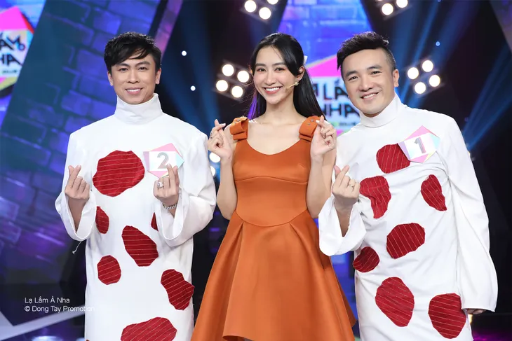 Lạ lắm à nha: Khả Như gọi cặp đôi bí ẩn là cây nấm độc, khiến Hà Thu xoắn não - Ảnh 2. Lạ lắm à nha: Khả Như gọi cặp đôi bí ẩn là cây nấm độc, khiến Hà Thu xoắn não - Ảnh 2.