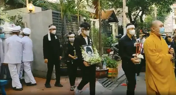 Tiễn biệt cô Lan NSƯT Thanh Kim Huệ - Ảnh 2. Tiễn biệt cô Lan NSƯT Thanh Kim Huệ - Ảnh 2.