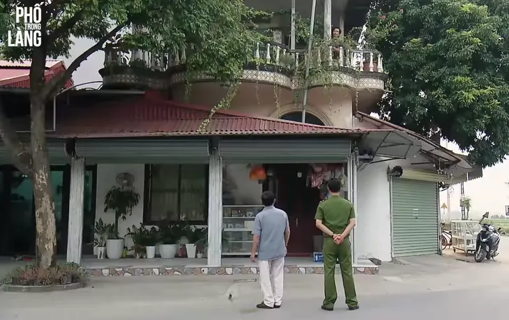 Phố trong làng - Tập 34: Thuận giật dây cản trở Nam thi hành công vụ - Ảnh 3. Phố trong làng - Tập 34: Thuận giật dây cản trở Nam thi hành công vụ - Ảnh 3.
