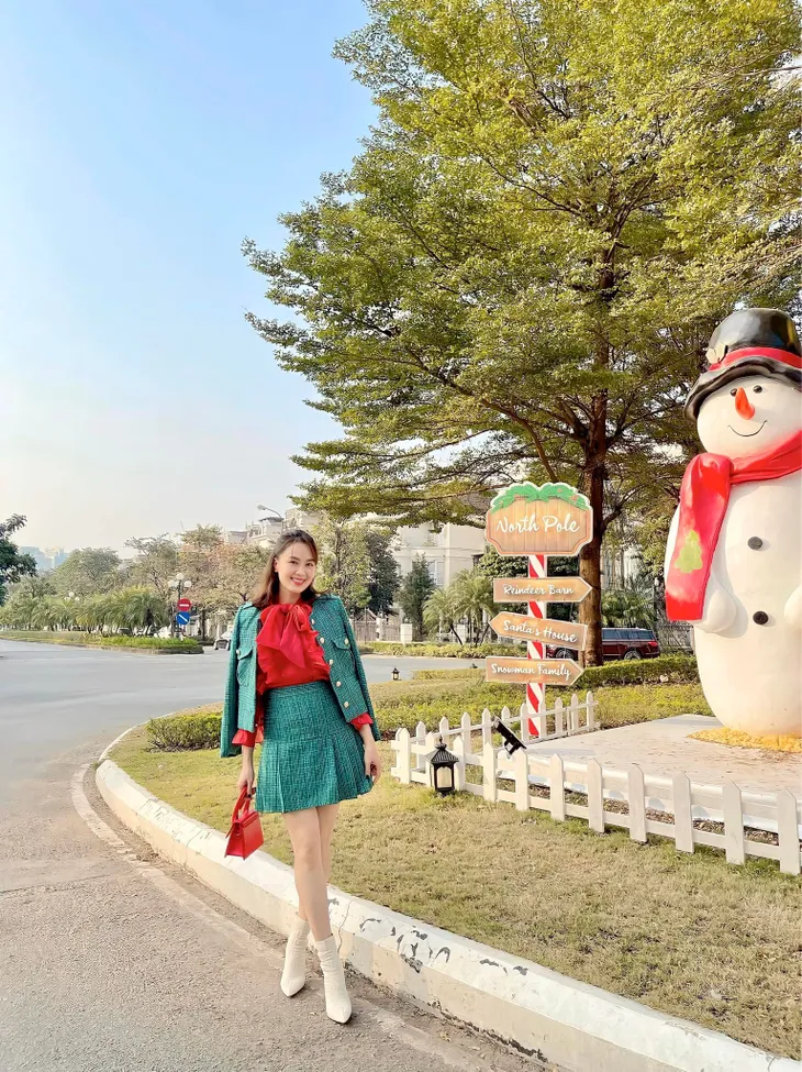 Diễn viên Việt tuần qua: Hồng Đăng đi ngắm bưởi, Phương Oanh khoe ảnh chất lừ - Ảnh 17. Diễn viên Việt tuần qua: Hồng Đăng đi ngắm bưởi, Phương Oanh khoe ảnh chất lừ - Ảnh 17.