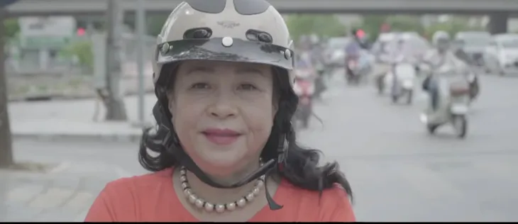 Thương ngày nắng về - Tập 20: Bà Nga bị xe chở nhân viên của Trang đụng trúng - Ảnh 1. Thương ngày nắng về - Tập 20: Bà Nga bị xe chở nhân viên của Trang đụng trúng - Ảnh 1.